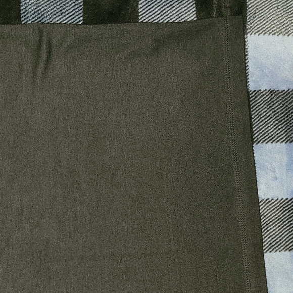 Vintage. Made in USA. Perry Ellis Portfolio.  Thick Modal/Polyester Tee Shirt. L - Picture 11 of 13